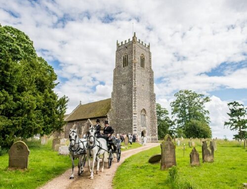 Horse & carriage Norfolk wedding